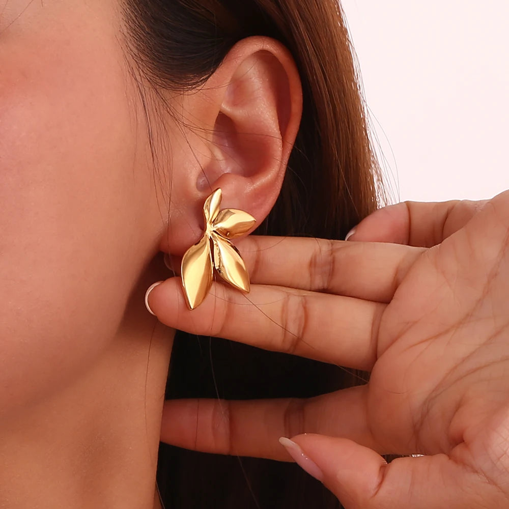 Foliage Golden Earrings