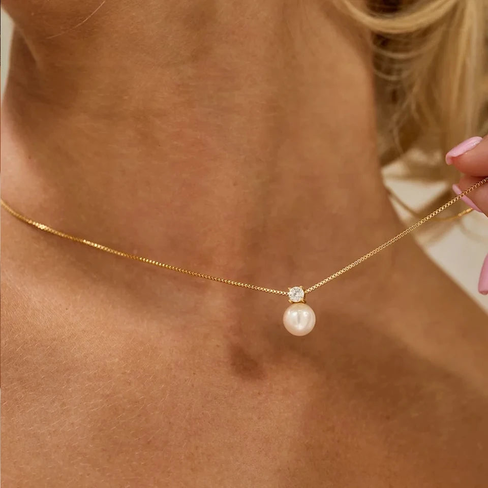 Classic Crystal Pearl Necklace