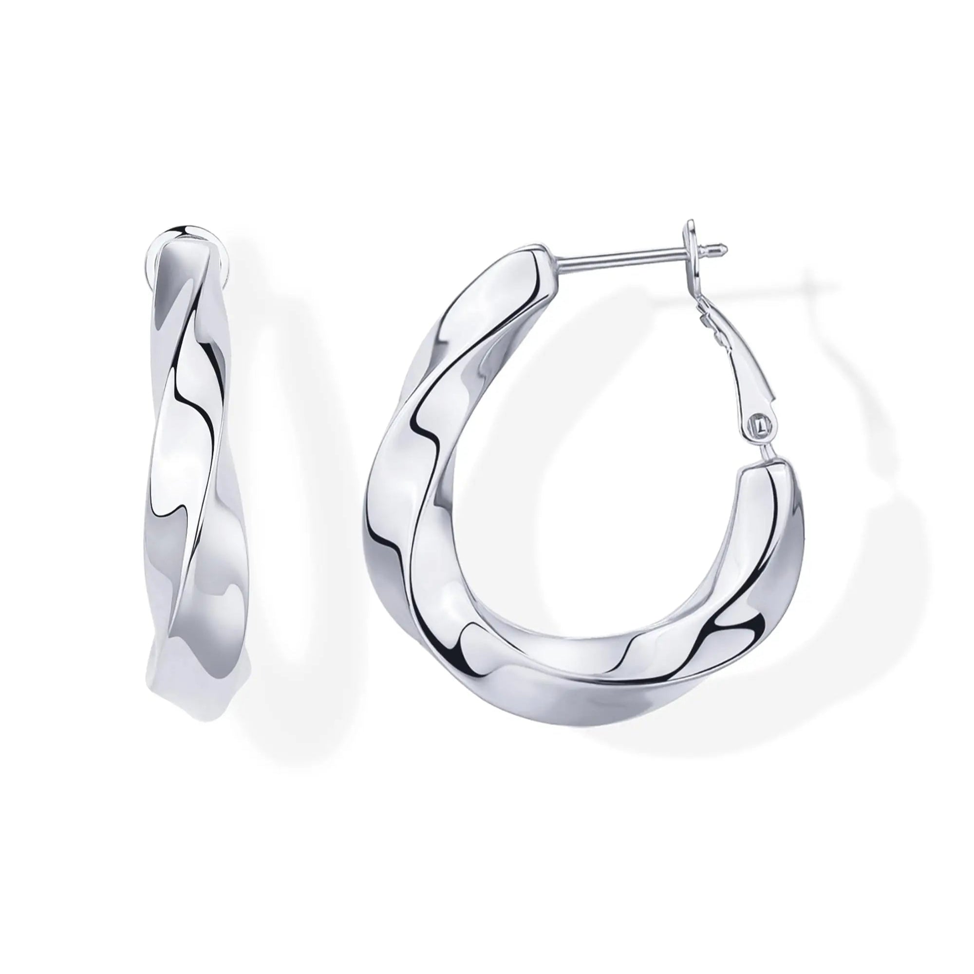 Estée Hoop Earrings