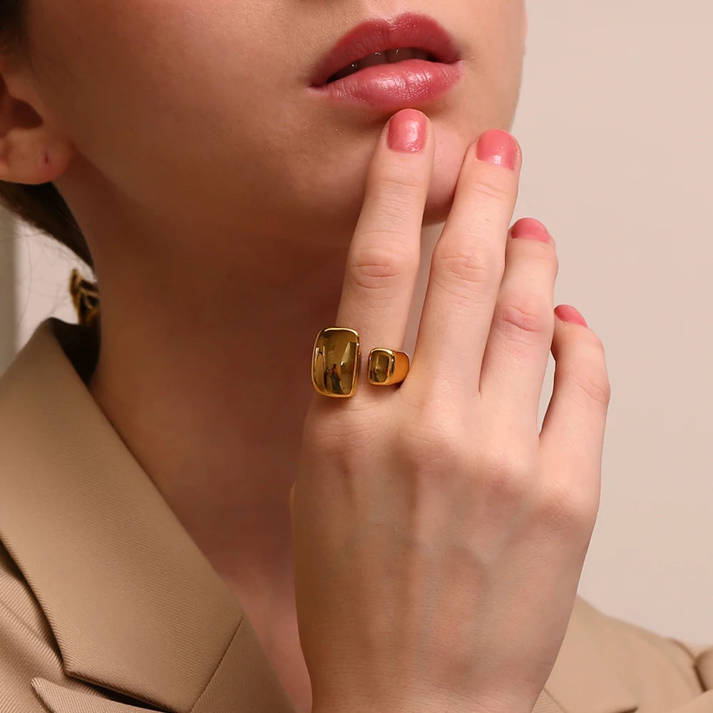 Luana Gold Ring