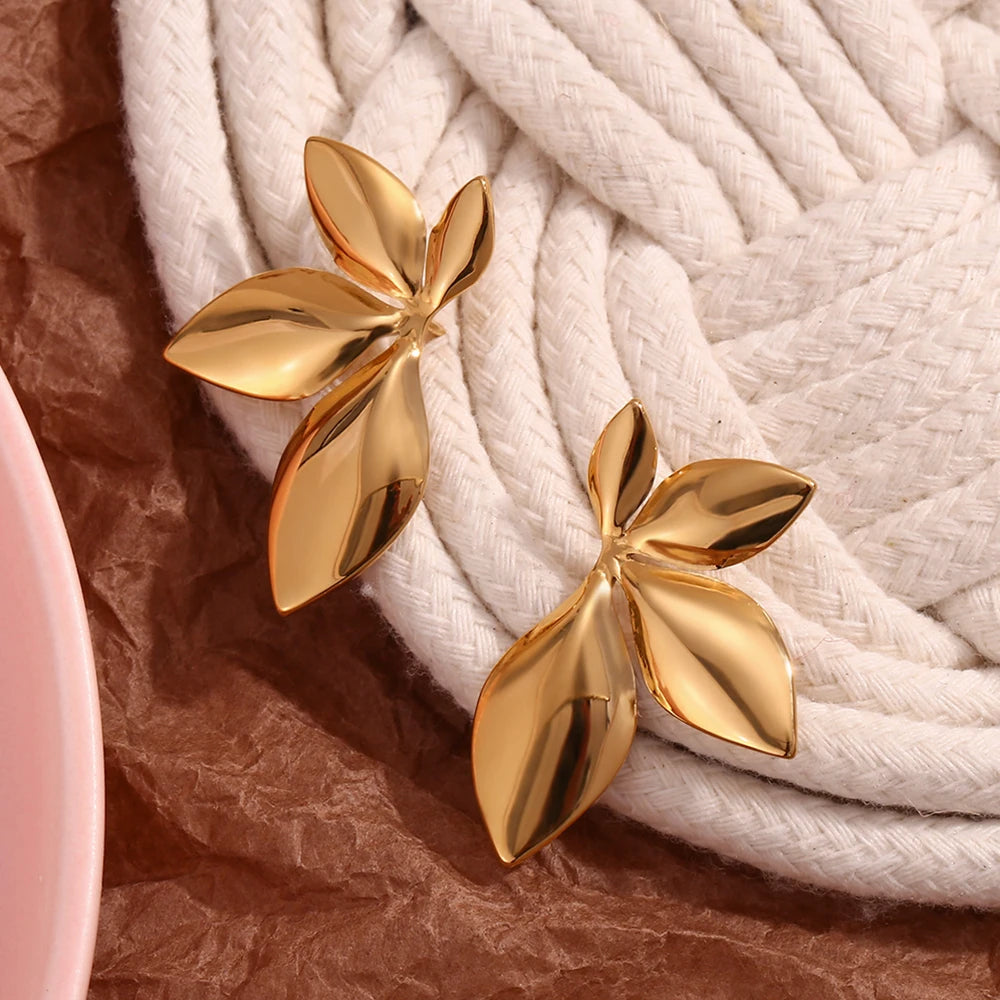 Foliage Golden Earrings