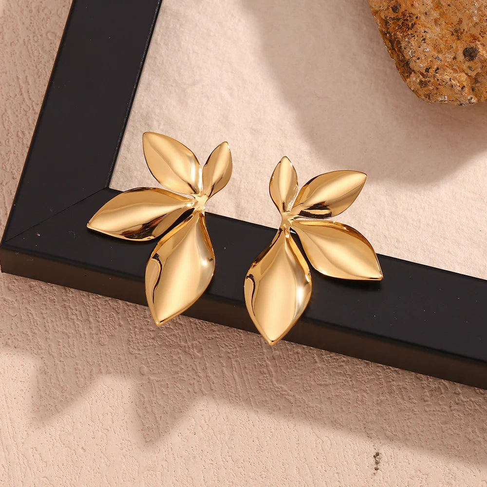 Foliage Golden Earrings