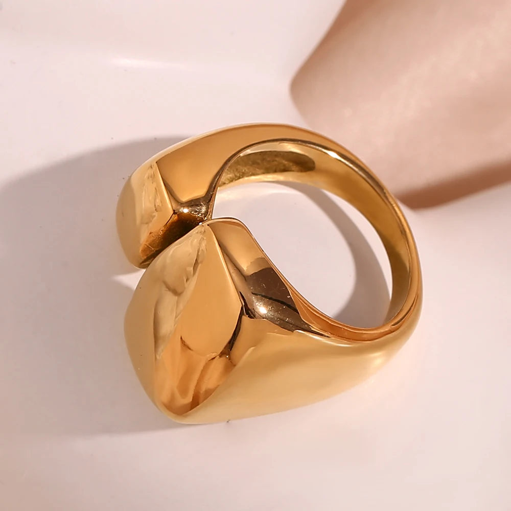 Luana Gold Ring