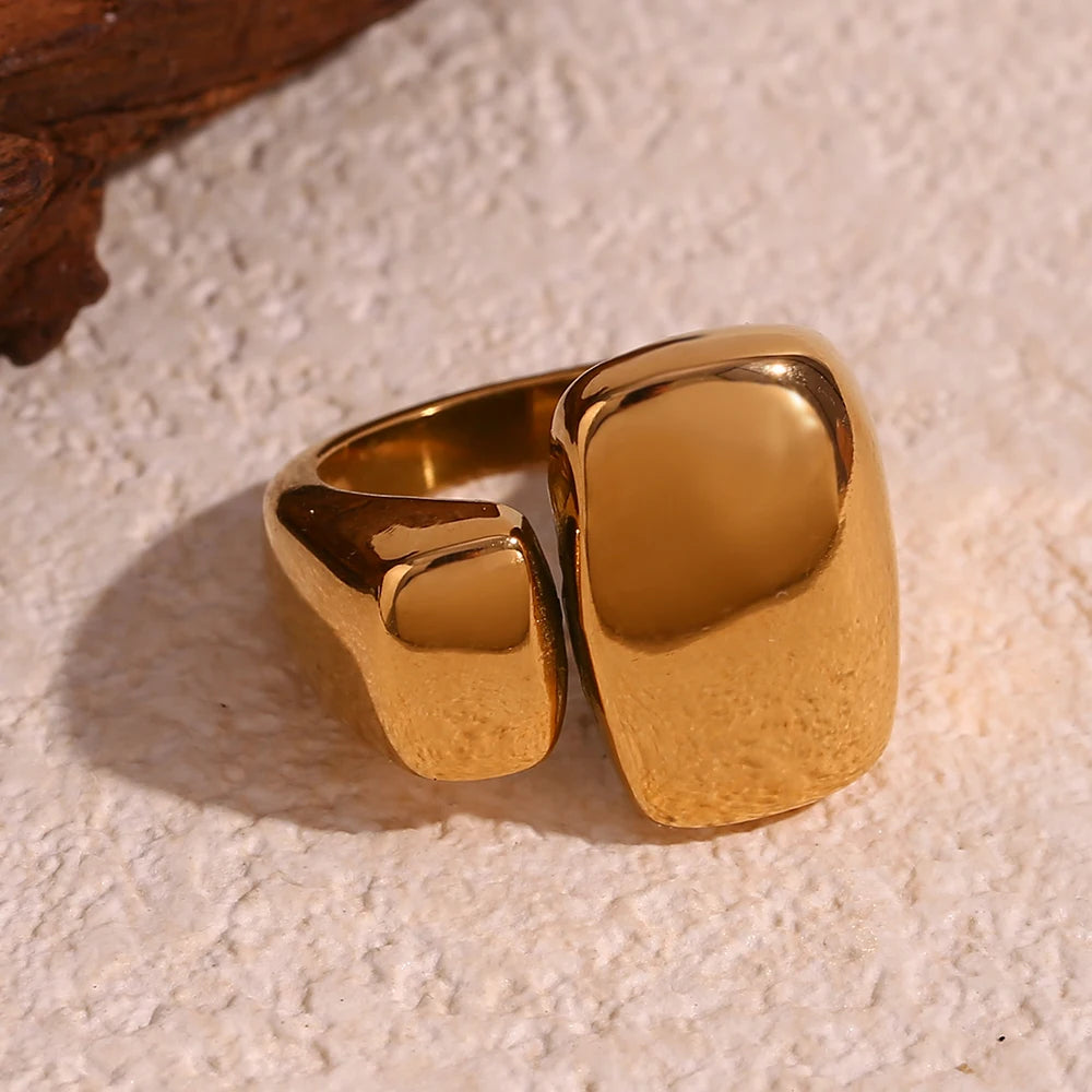 Luana Gold Ring