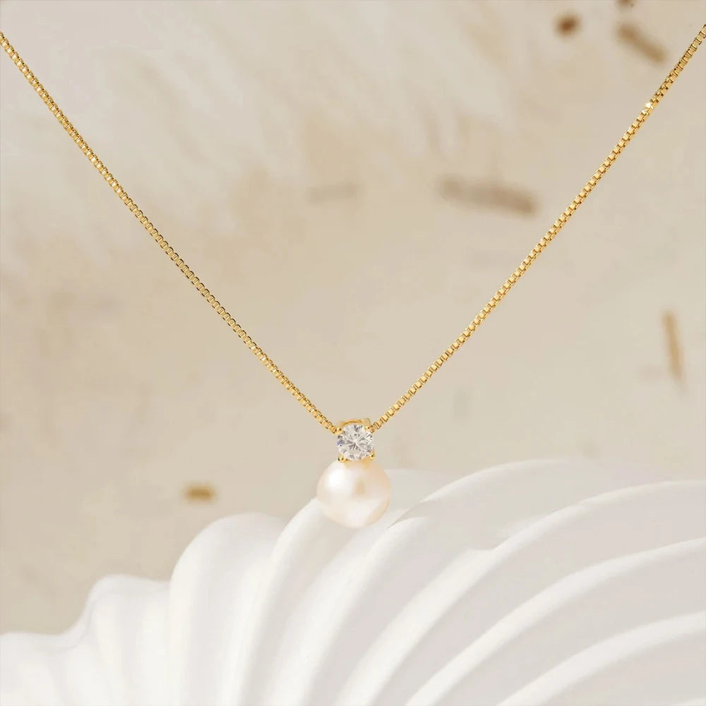 Classic Crystal Pearl Necklace